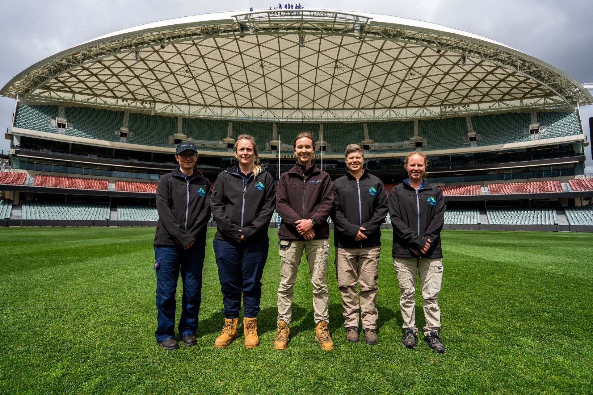 First all-female grounds team for  inaugural AFLW Showdown